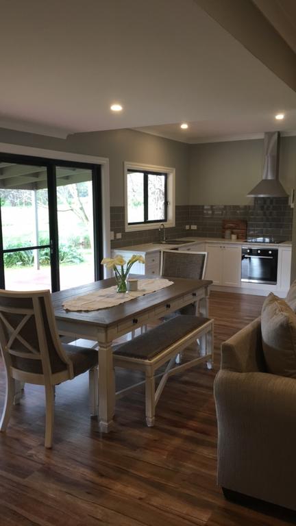 Walnut Tree Cottages - Accommodation Newcastle 1