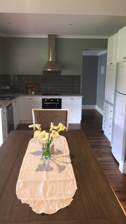 Walnut Tree Cottages - Accommodation Newcastle 2