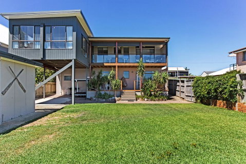 Waterfront At Sunset Boulevard, 26 Sunset Boulevard - Accommodation Newcastle 2