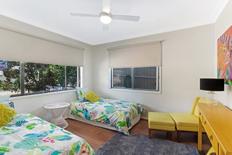 Waterfront At Sunset Boulevard, 26 Sunset Boulevard - Accommodation Newcastle 1
