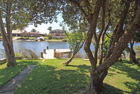 Waterfront Delight On Cater - Accommodation Newcastle 0