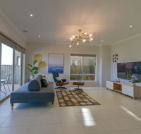 Waterfront Grand Villa for Big Group - Accommodation Newcastle