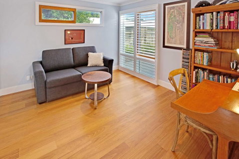 Waterfront Sanctuary - Raymond Island Getaway - Accommodation Newcastle 1