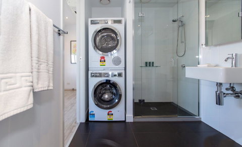 Flinders Luxury Penthouse - Accommodation Newcastle 13