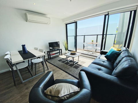 RNR Serviced Apartments North Melbourne - Accommodation Newcastle 3