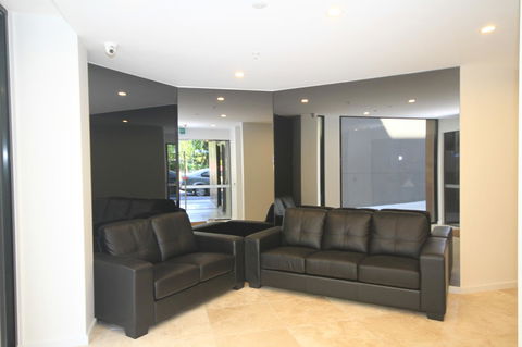 RNR Serviced Apartments North Melbourne - Accommodation Newcastle 17