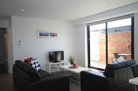 RNR Serviced Apartments North Melbourne - Accommodation Newcastle 16