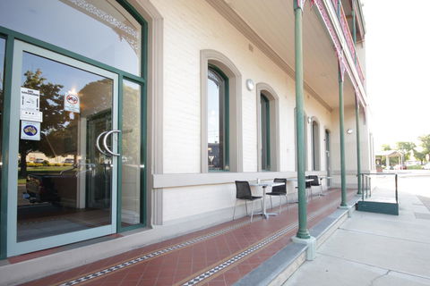 Mitchell River Tavern - Accommodation Newcastle 6
