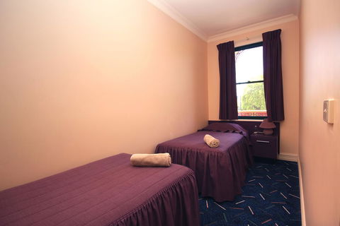 Mitchell River Tavern - Accommodation Newcastle 25