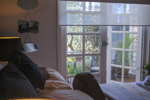 Bed Of Roses - Accommodation Newcastle 33