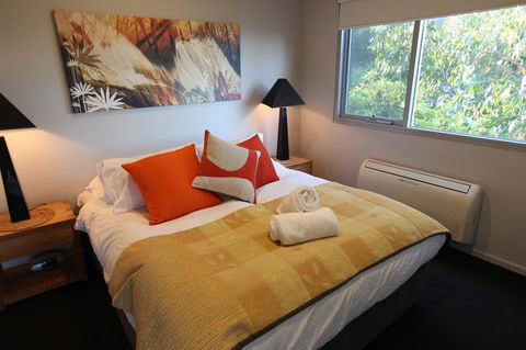 Lorne Luxury - Accommodation Newcastle 4