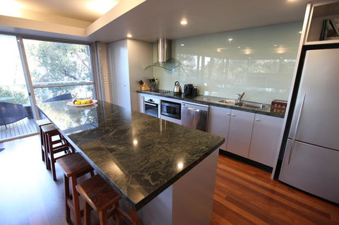 Lorne Luxury - Accommodation Newcastle 11