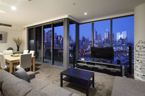Melbourne Luxury Collection - Accommodation Newcastle 7