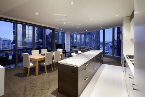 Melbourne Luxury Collection - Accommodation Newcastle 9