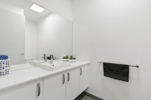 Tidal Changes - Rejuvenate Stays - Accommodation Newcastle 19