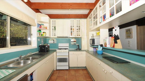 Nest On A Crest - Accommodation Newcastle 9