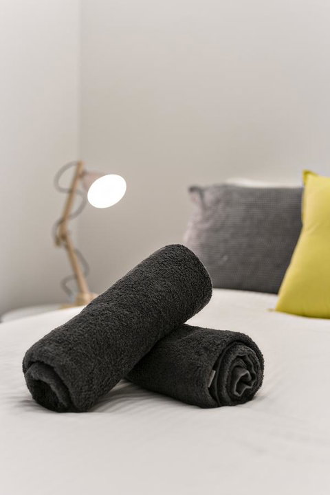 Complete Host Leopold Apartments - Accommodation Newcastle 16