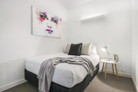 Complete Host Leopold Apartments - Accommodation Newcastle 11