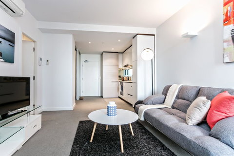 Complete Host Leopold Apartments - Accommodation Newcastle 24