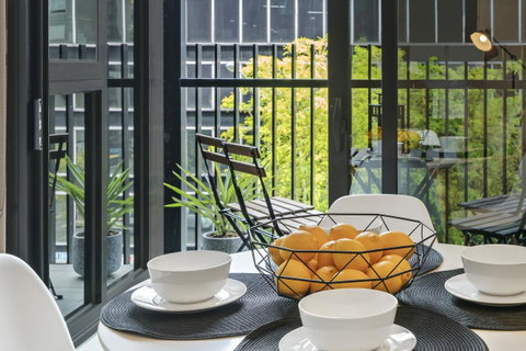 Complete Host Leopold Apartments - Accommodation Newcastle 5