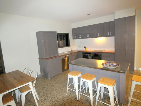 3 Bells Alpine Cottage - Accommodation Newcastle 4
