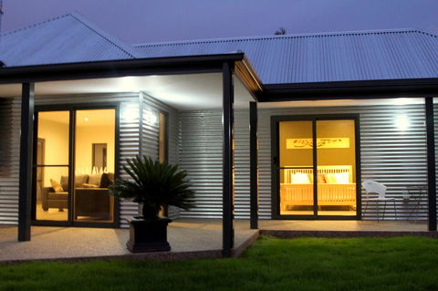 3 Bells Alpine Cottage - Accommodation Newcastle 10
