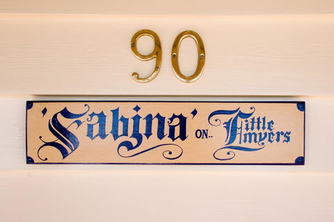 Sabina On Little Myers - Accommodation Newcastle 4