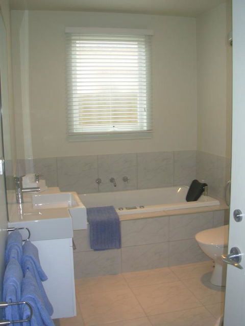 Sabina On Little Myers - Accommodation Newcastle 12