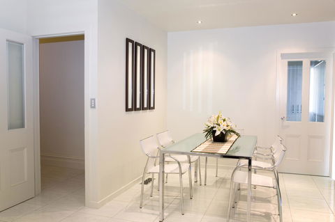 Sabina On Little Myers - Accommodation Newcastle 19