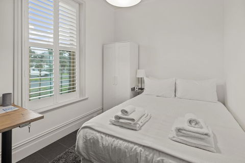 Work Sleep Live Melbourne - Accommodation Newcastle 3