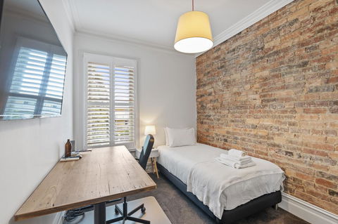 Work Sleep Live Melbourne - Accommodation Newcastle 6