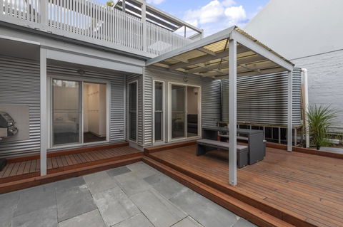 Work Sleep Live Melbourne - Accommodation Newcastle 13