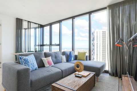 Deluxe Sea Views Apartment - Accommodation Newcastle 2