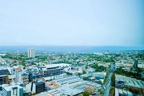 Deluxe Sea Views Apartment - Accommodation Newcastle 11