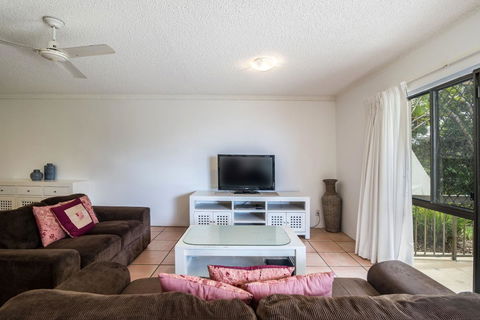 Sunseeker Holiday Apartments - Accommodation Newcastle 7