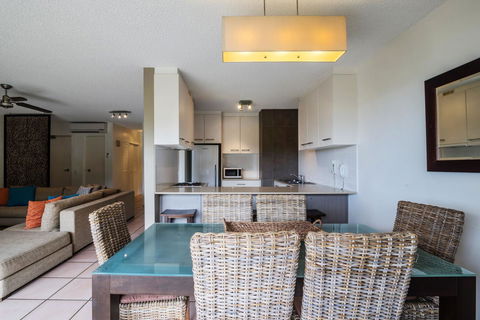 Sunseeker Holiday Apartments - Accommodation Newcastle 32