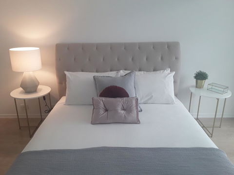 Sunseeker Holiday Apartments - Accommodation Newcastle 9