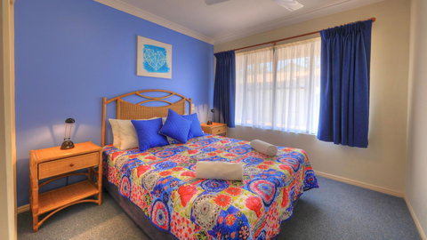 Dolphin Waters - Accommodation Newcastle 12