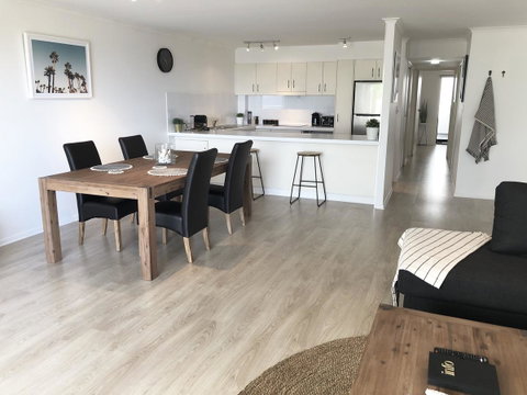 Sunshine Beach Luxe Apartment - Accommodation Newcastle 21