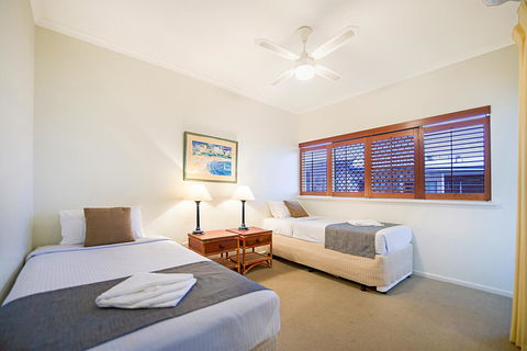 Whale Watch Ocean Beach Resort - Accommodation Newcastle 11