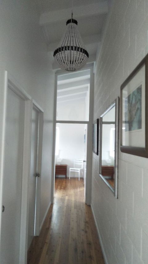 Salty Vibes Retreat - Accommodation Newcastle 11