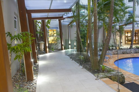 Emerald Noosa - Accommodation Newcastle 30