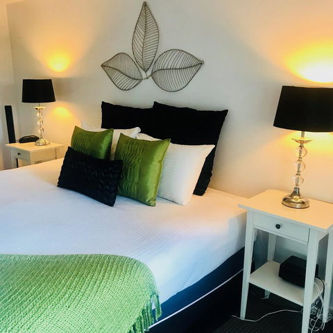 Hotel Laguna - Accommodation Newcastle 9