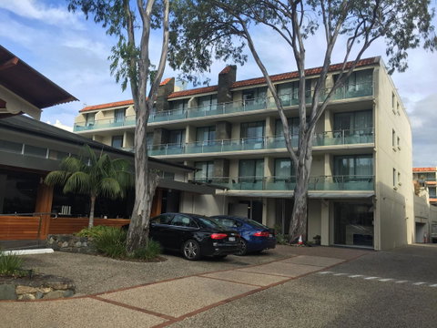 Hotel Laguna - Accommodation Newcastle 14