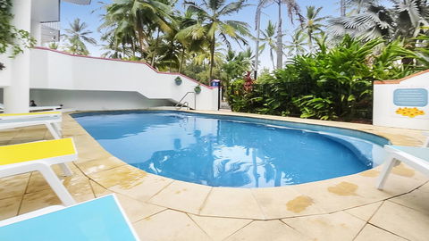 By The Sea Port Douglas - Accommodation Newcastle 25