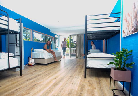 Rainbow Bay Backpackers - Accommodation Newcastle 11