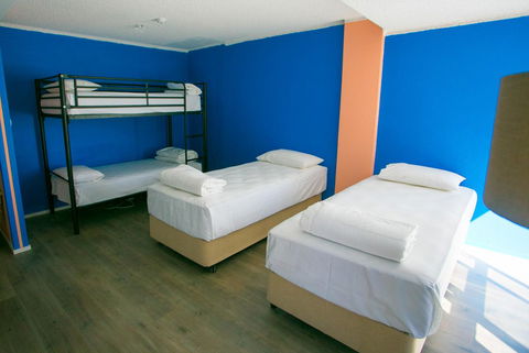 Rainbow Bay Backpackers - Accommodation Newcastle 10