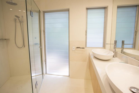 The Cove Noosa - Accommodation Newcastle 39