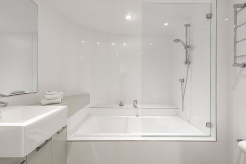 The Cove Noosa - Accommodation Newcastle 12
