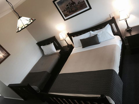 The Bearded Dragon Boutique Hotel - Accommodation Newcastle 3